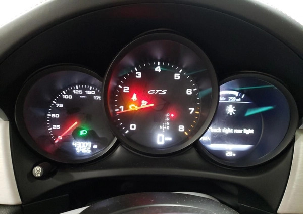 Porsche Macan cena 84000 przebieg: 69216, rok produkcji 2017 z Brodnica małe 67